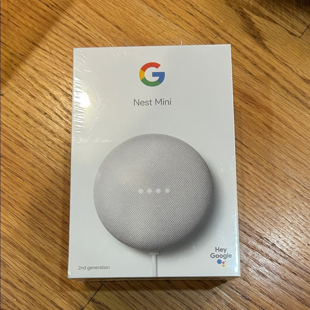 Google Nest Mini 2nd Generation in Chalk Never Opened